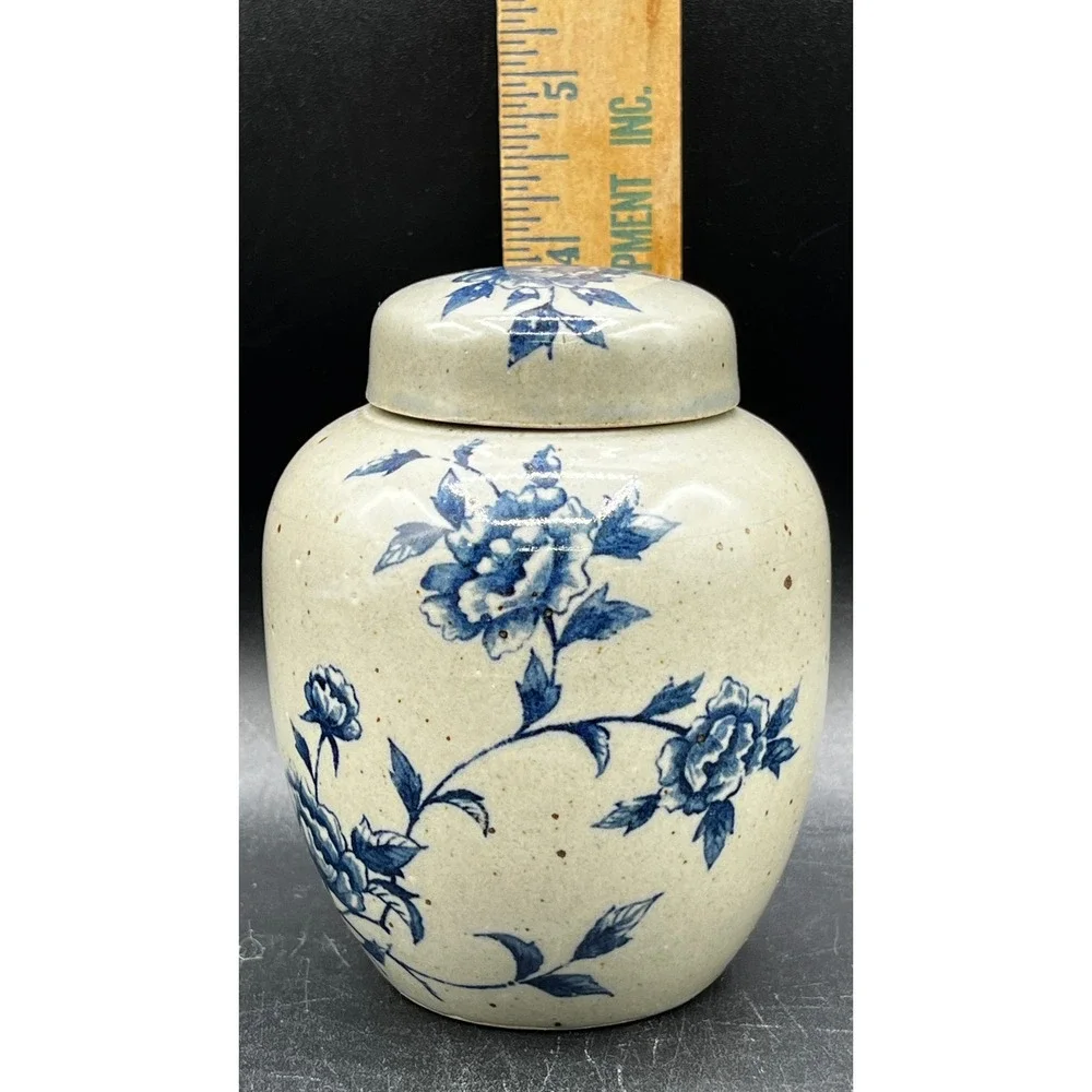 Vtg Pier 1 Imports Blue Gray Floral Ginger Jar Speckled Lidded Vase Chinoiserie
